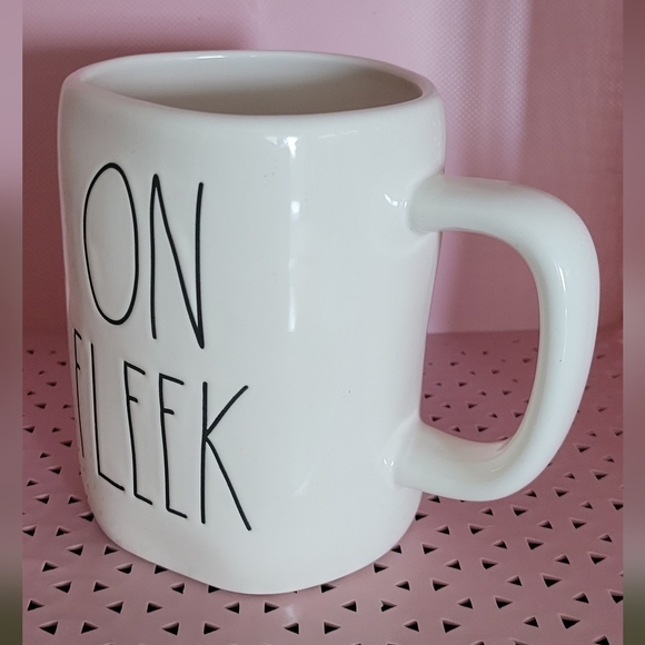 On Fleek Rae Dunn Mug • New • - Picture 2 of 7